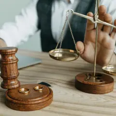 Czy wiesz kiedy spadek wchodzi w skład majątku wspólnego małżeństwa?