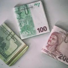 Tunezja: euro czy dolary, jaka waluta najlepsza?
